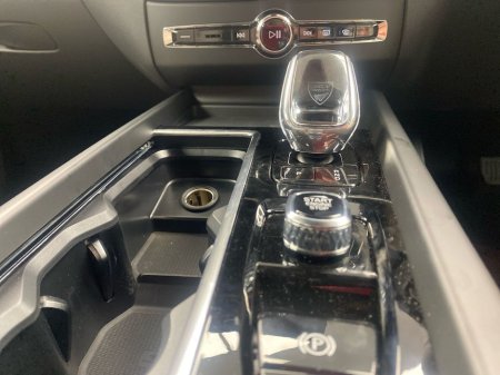 2026 Volvo XC60 - thumbnail 19