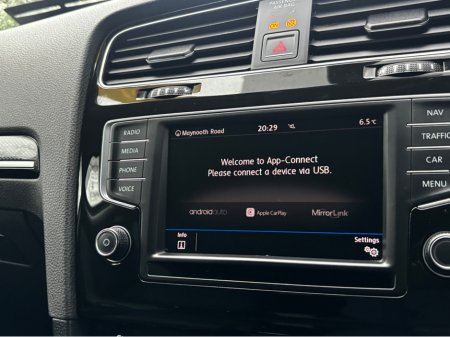 2017 Volkswagen Golf HIGHLINE 1.6 TDI MANUAL 5SPEED 110HP 5DR €13,450 thumbnail