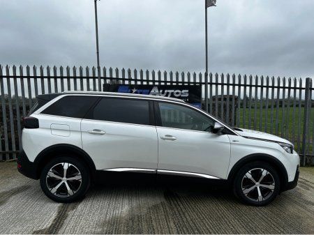 2018 Peugeot 5008 - thumbnail 3