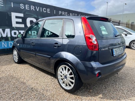 2008 Ford Fiesta - photo 4