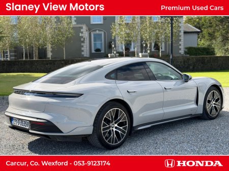 2022 Porsche Taycan 4X2 AUTO €69,950