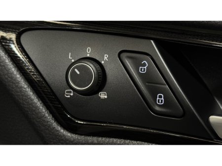 2019 Volkswagen Golf Highline €19,850 thumbnail