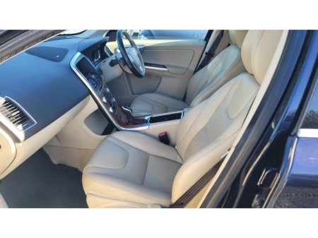 2016 Volvo XC60 - thumbnail 12