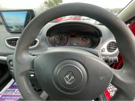 2012 Renault Clio III EXPRESSION 1.2 PETROL LOW KM €4,750 thumbnail