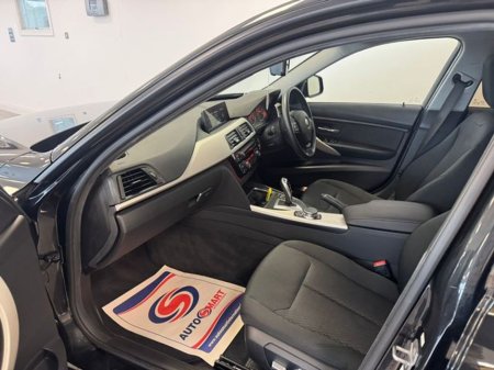 2016 BMW 3 Series - thumbnail 10