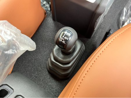 2025 Suzuki Jimny - thumbnail 18