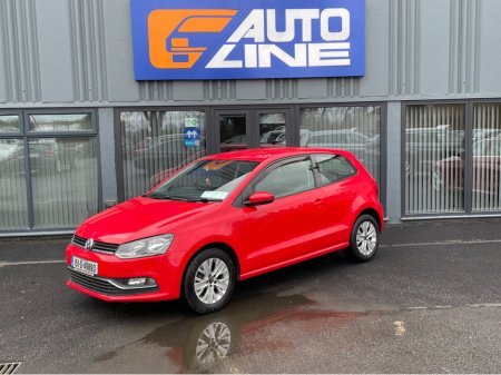 2015 Volkswagen Polo - view 3