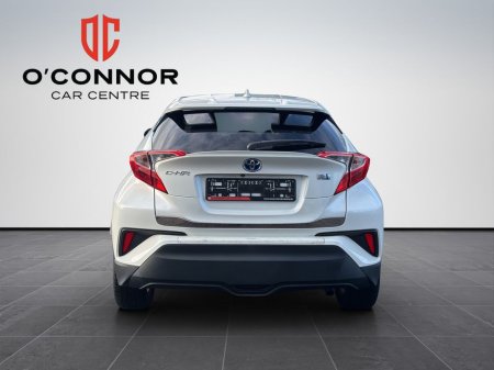 2017 Toyota C-HR “Stylish. Hybrid. Automatic.” €18,888 thumbnail