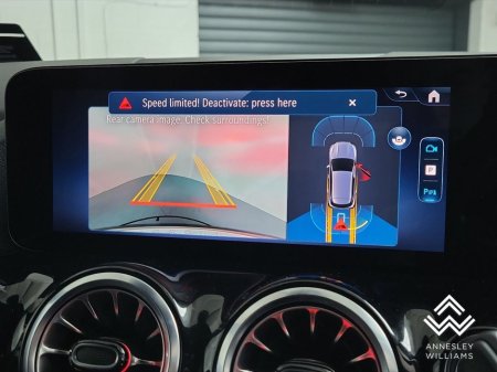 2025 Mercedes-Benz GLA Class GLA250e AMG Line Executive Exclusive Edition thumbnail