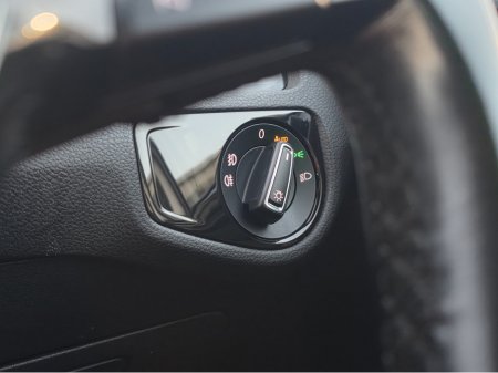 2018 Volkswagen Golf ( 182 REG ) 1.4 HIGHLINE VIRTUAL CLOCKS  SAT NAV PACK - -REVERSE CAMERA - NAVIGATION - CARPLAY - ANDROID AUTO- BLIND SPOT REAR TRAFFIC ASSIST - DISCOVER PRO €18,950 thumbnail