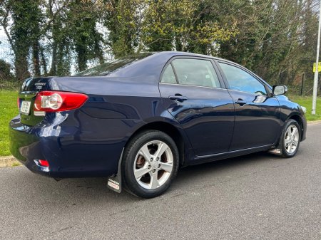 2011 Toyota Corolla - thumbnail 2