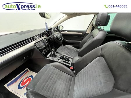 2016 Volkswagen Passat 2.0 TDI BLUMOTION, Panoramic Sunroof thumbnail