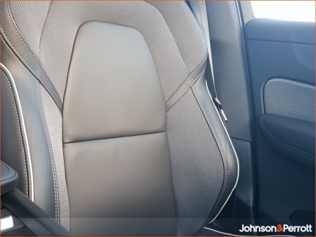 2025 Volvo XC60 T6 350bhp AWD PHEV Plus Black Edition €69,900 thumbnail