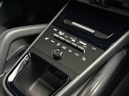 2024 Porsche Cayenne - thumbnail 26