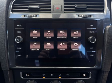 2017 Volkswagen Golf - thumbnail 26