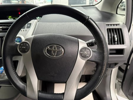2013 Toyota Prius  €12,490 thumbnail