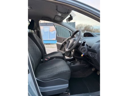 2007 Toyota Yaris - thumbnail 21