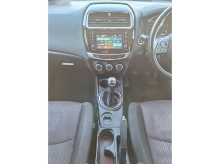 2017 Mitsubishi ASX - thumbnail 11