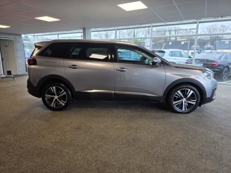 2019 Peugeot 5008 - thumbnail 7