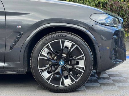 2023 BMW iX3 - thumbnail 10