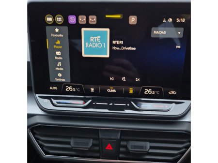 2025 SEAT Leon 1.5 TSI 115hp SE €28,995 thumbnail