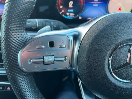 2023 Mercedes-Benz EQC 400 AMG LINE 4MATIC €39,995 thumbnail