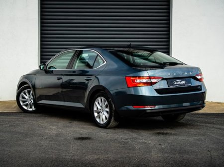 2020 Skoda Superb - thumbnail 8