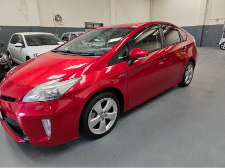 2013 Toyota Prius - view 3