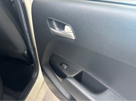 2023 Kia Picanto - thumbnail 11