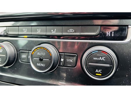 2019 Volkswagen Golf NCT '27 ++ AUTOMATIC PETROL ++WITH REVERSE CAMERA €20,450 thumbnail