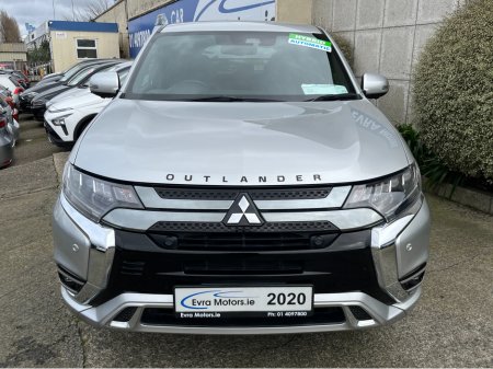 2020 Mitsubishi Outlander - thumbnail 2
