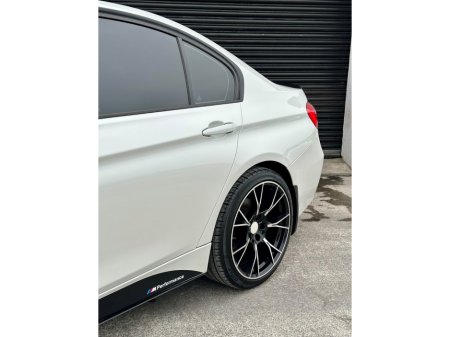 2017 BMW 3 Series 320d Sport €15,995