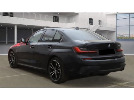 2022 BMW 3 Series - thumbnail 3