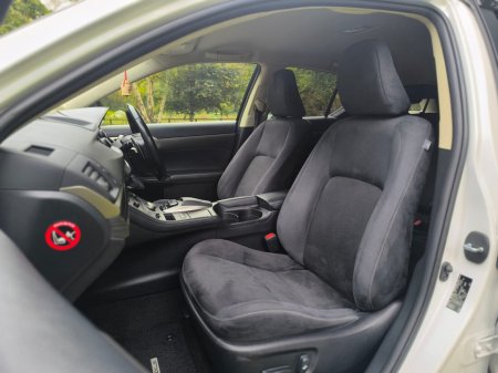 2017 Lexus CT 200 h - thumbnail 23