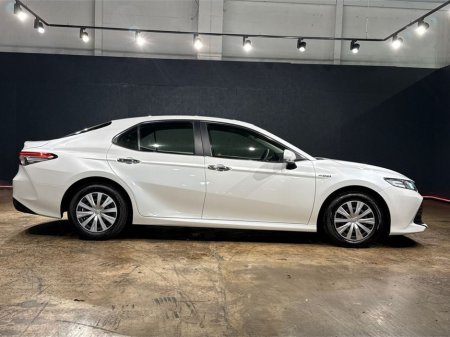 2019 Toyota Camry 2.5 HYBRID AUTOMATIC - HEATING / AC CONTROLS - CRUISE CONTROL - LANE ASSIST €22,950