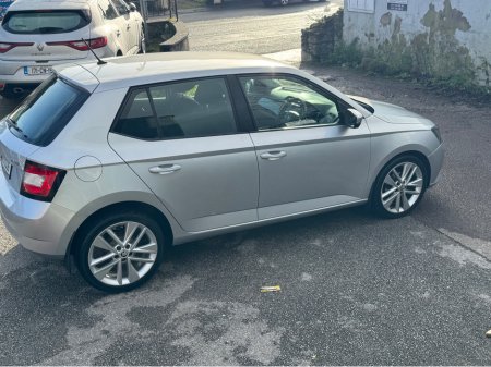2016 Skoda Fabia Ideal starter car €8,200 thumbnail