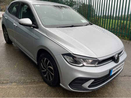 2022 Volkswagen Polo 1.0 MPI 5SPEED 80HP 5DR LOW KMS! AS NEW! €18,995 thumbnail