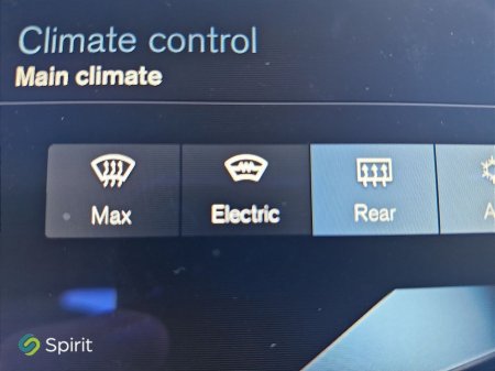 2018 Volvo S90 - thumbnail 16