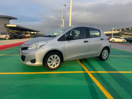 2012 Toyota Yaris 1.0 VVT-i 3Dr Terra €8,950