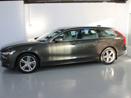 2019 Volvo V90 D4 MOM 5DR Auto €29,499 thumbnail