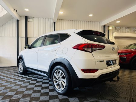 2016 Hyundai Tucson - thumbnail 4