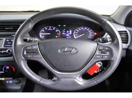 2018 Hyundai i20 - thumbnail 17