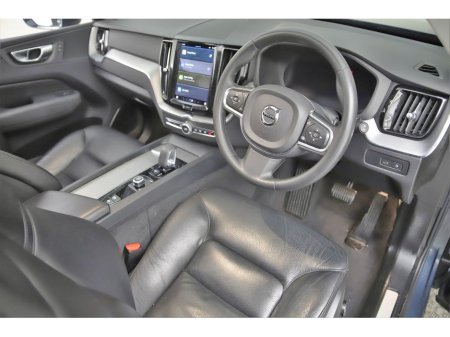 2023 Volvo XC60 - thumbnail 13