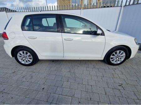 2012 Volkswagen Golf - thumbnail 11