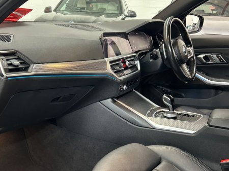 2021 BMW 3 Series - thumbnail 17