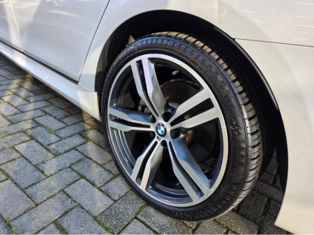 2017 BMW 7 Series - thumbnail 13