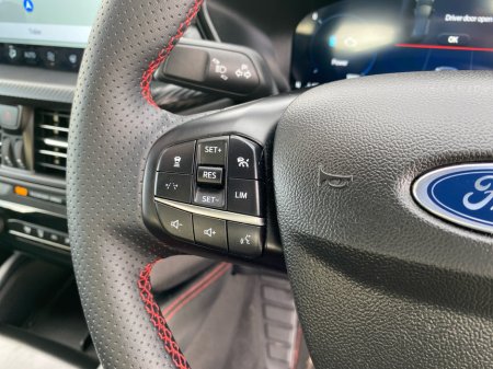 2025 Ford Kuga ST-Line X 2.5 PHEV 246BHP... 20" Wheels/ Winter Pack €42,500 thumbnail