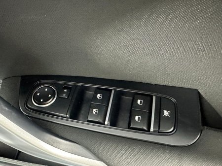 2023 Kia Ceed - thumbnail 24