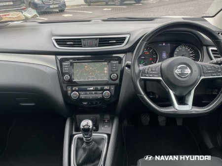 2019 Nissan Qashqai 1.5 DSL SV PREMIUM €18,450 thumbnail