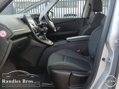 2019 Renault Scenic - thumbnail 11